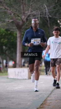 Runner Photo 4322861