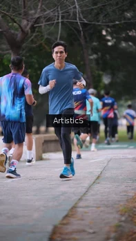 Runner Photo 4322911