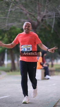 Runner Photo 4322925