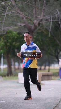 Runner Photo 4322948
