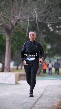 Runner Photo 4322970