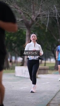 Runner Photo 4323001