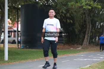 Runner Photo 4323003