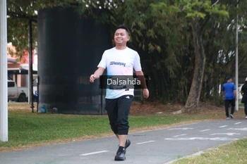 Runner Photo 4323009