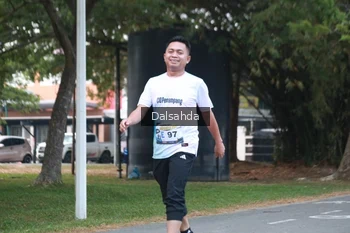 Runner Photo 4323011