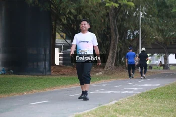 Runner Photo 4323013