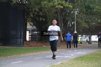 Runner Photo 4323020