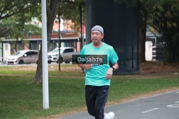 Runner Photo 4323023