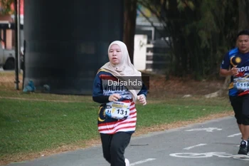 Runner Photo 4323037