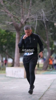 Runner Photo 4323039