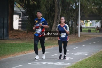 Runner Photo 4323056