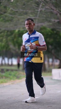 Runner Photo 4323059