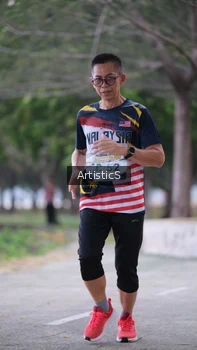Runner Photo 4323080