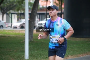 Runner Photo 4323099