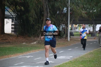 Runner Photo 4323100