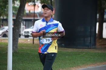 Runner Photo 4323113