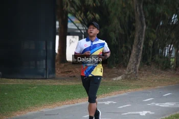Runner Photo 4323119