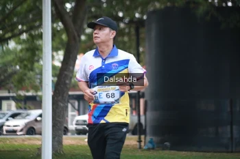 Runner Photo 4323125