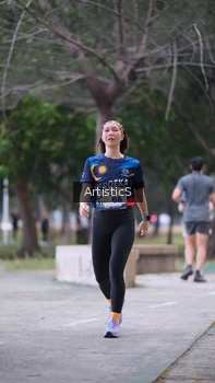Runner Photo 4323131