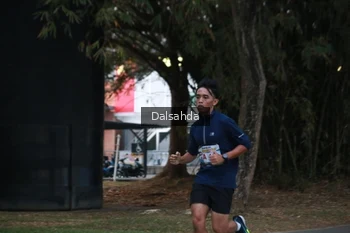 Runner Photo 4323142