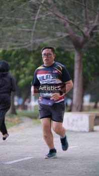 Runner Photo 4323152