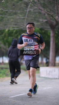 Runner Photo 4323154