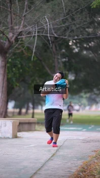 Runner Photo 4323159