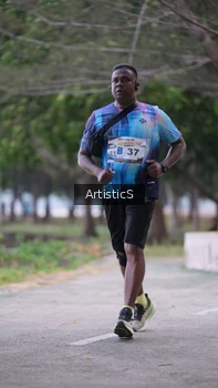 Runner Photo 4323164