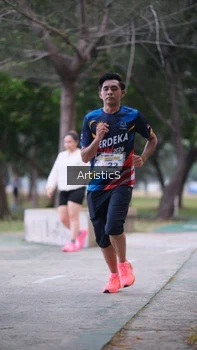 Runner Photo 4323179