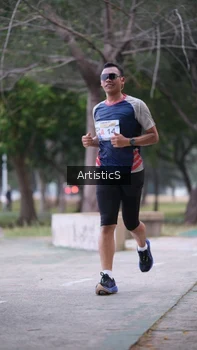 Runner Photo 4323186