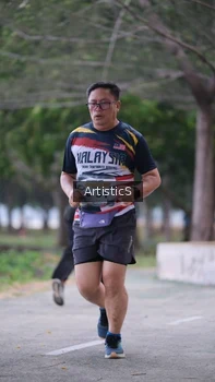 Runner Photo 4323190