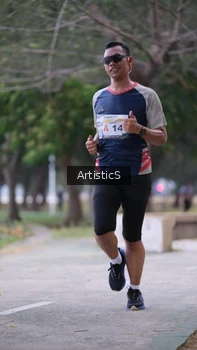Runner Photo 4323193