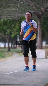 Runner Photo 4323200