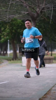 Runner Photo 4323205