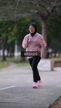 Runner Photo 4323212