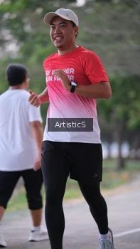Runner Photo 4323229