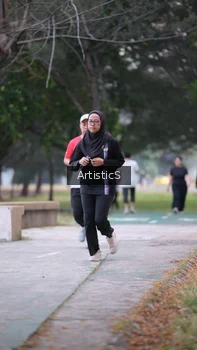 Runner Photo 4323230