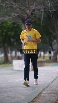 Runner Photo 4323239
