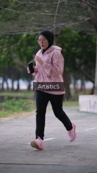 Runner Photo 4323242