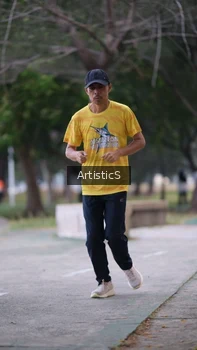 Runner Photo 4323243