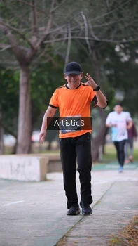 Runner Photo 4323251