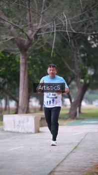Runner Photo 4323258