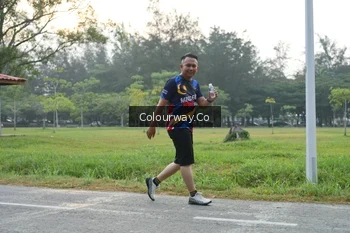Runner Photo 4323271