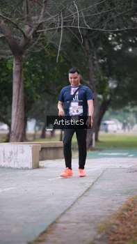 Runner Photo 4323273