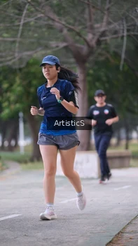 Runner Photo 4323284