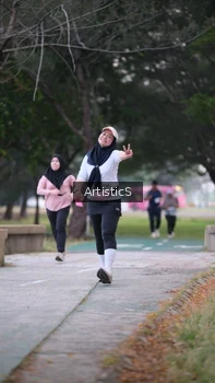 Runner Photo 4323297