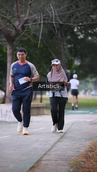 Runner Photo 4323298