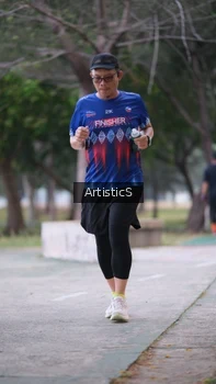 Runner Photo 4323315