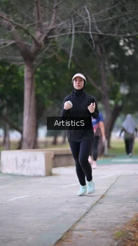 Runner Photo 4323316