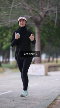 Runner Photo 4323328